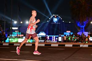 BIB: 271
                            <button type="button" onclick="openModal(15050755)" class="btn btn-primary btn-sm float-right btn-popup" data-toggle="modal" data-target=".modal-high-quality">
                        <i class="fas fa-shopping-cart"></i> Add to Cart
                    </button>
                                            <button type="button" onclick="isThisMe(15050755, true)" class="btn btn-success btn-sm float-right btn-popup btn-isme hidden" data-toggle="tooltip" data-placement="bottom" title="นี่คือรูปของคุณใช่ไหม คลิกที่นี่เพื่อเอาเข้าอัลบั้ม">
                        <i class="fas fa-plus"></i> Add to album
                    </button>
                    <button type="button" onclick="isThisMe(15050755, false)" class="btn btn-warning btn-sm float-right btn-popup btn-isnotme hidden">
                        <i class="fas fa-ban"></i> Remove from album
                    </button>